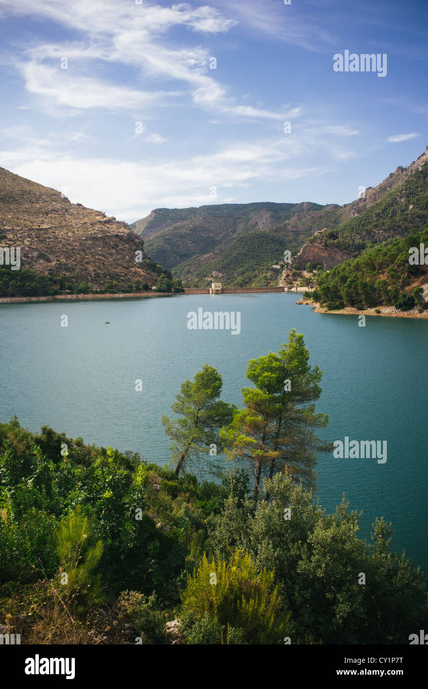 Embalse De El Tranco De Beas Stock Photo Alamy