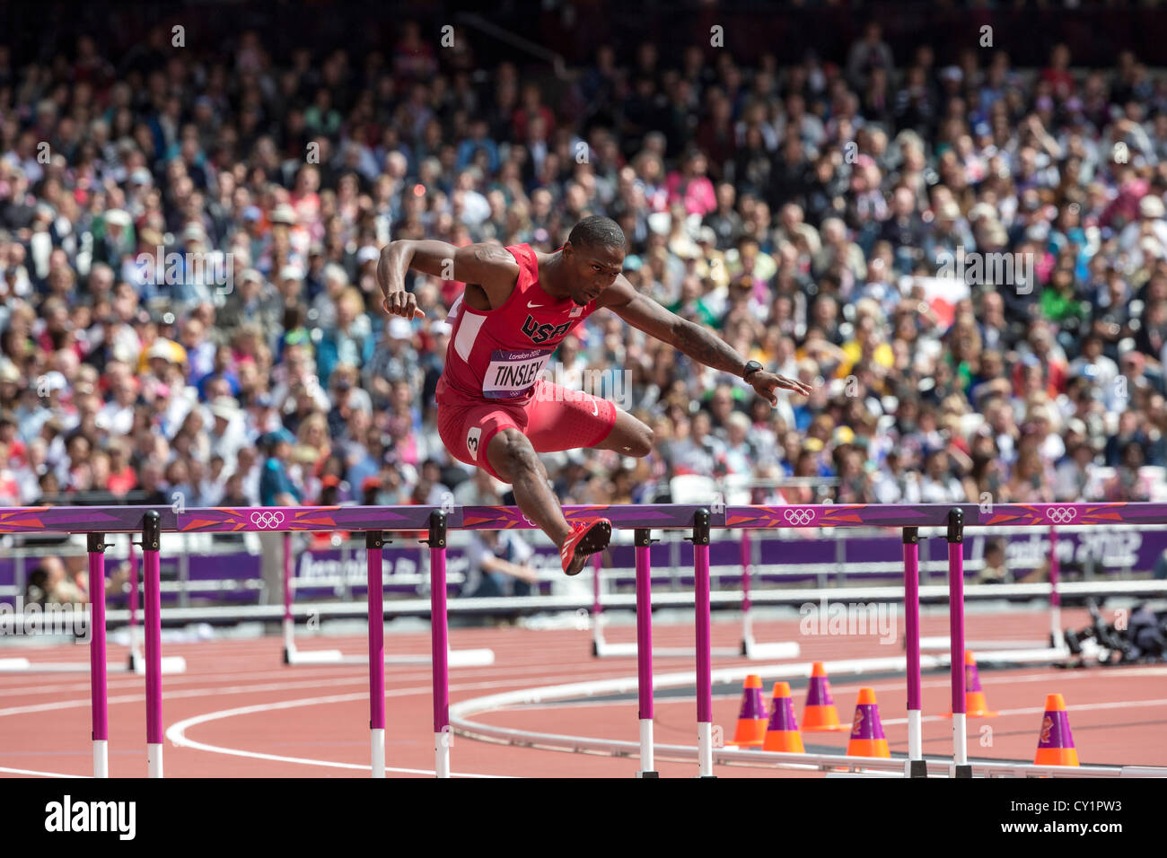 Michael Tinsley (USA) competing in the men's 400m hurdles at the