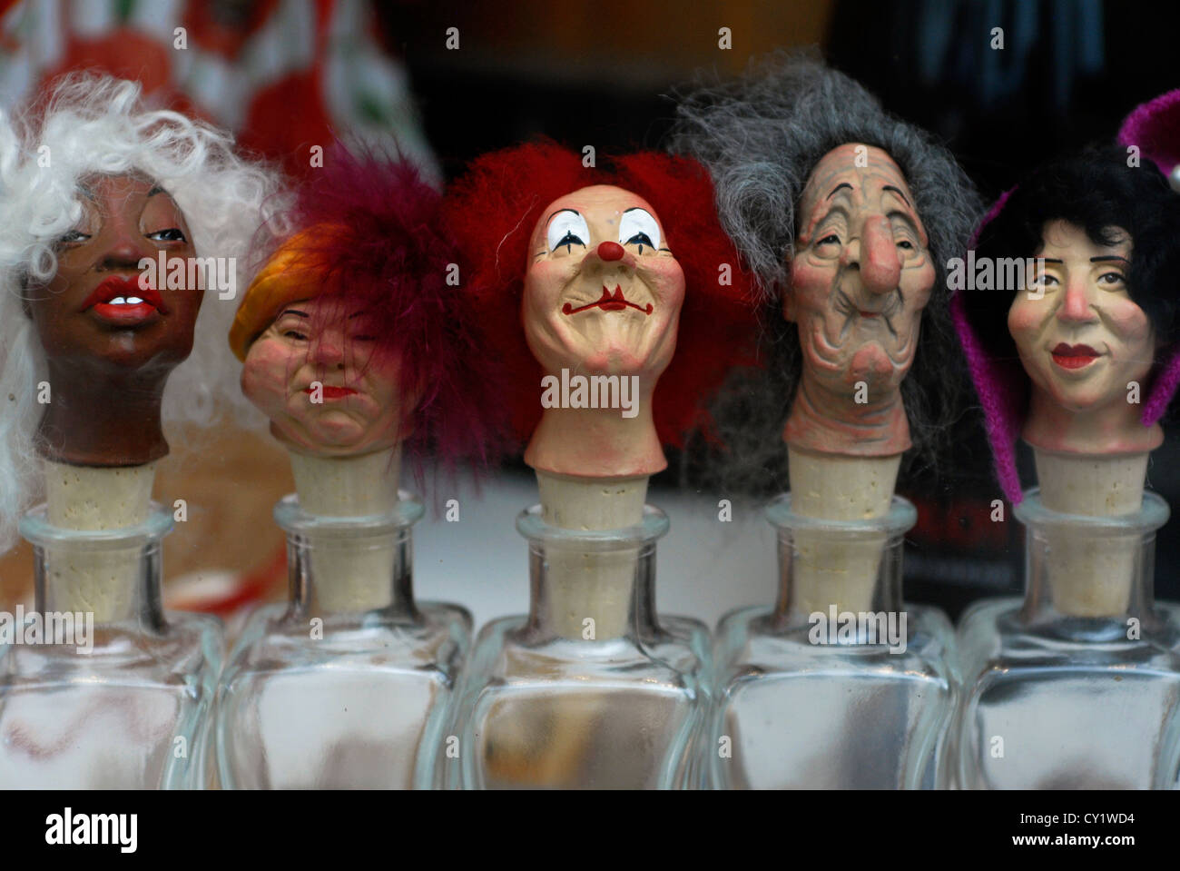 Philharmoniker Gasse Genuss Fass Souvenirs, wines Salzburg, Shop, Austria, Europe Stock Photo