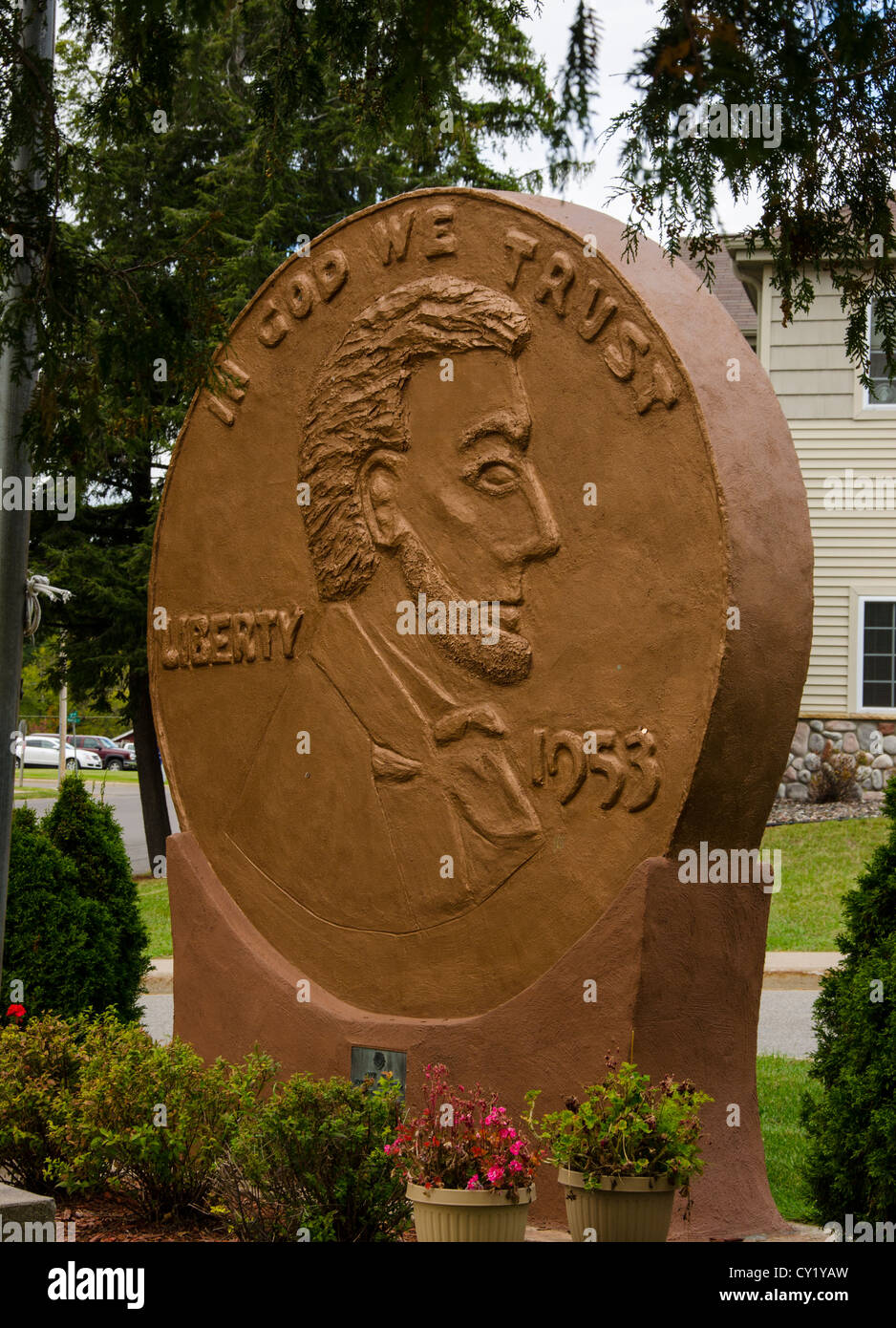 The World's Largest Penny in the Northwoods town of Woodruff, Wisconsin Stock Photo