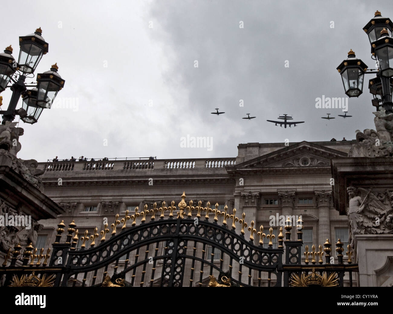 Jubilee flypast hires stock photography and images Alamy