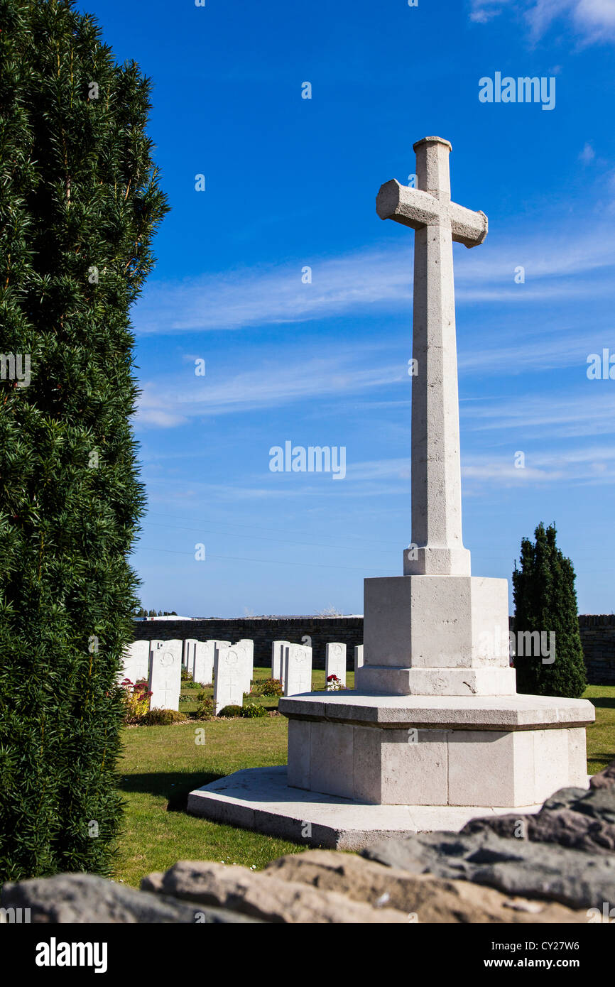 Tranchee de Mecknes First World War Cemetery, Aix Noulette, Pas de Calais, France Stock Photo
