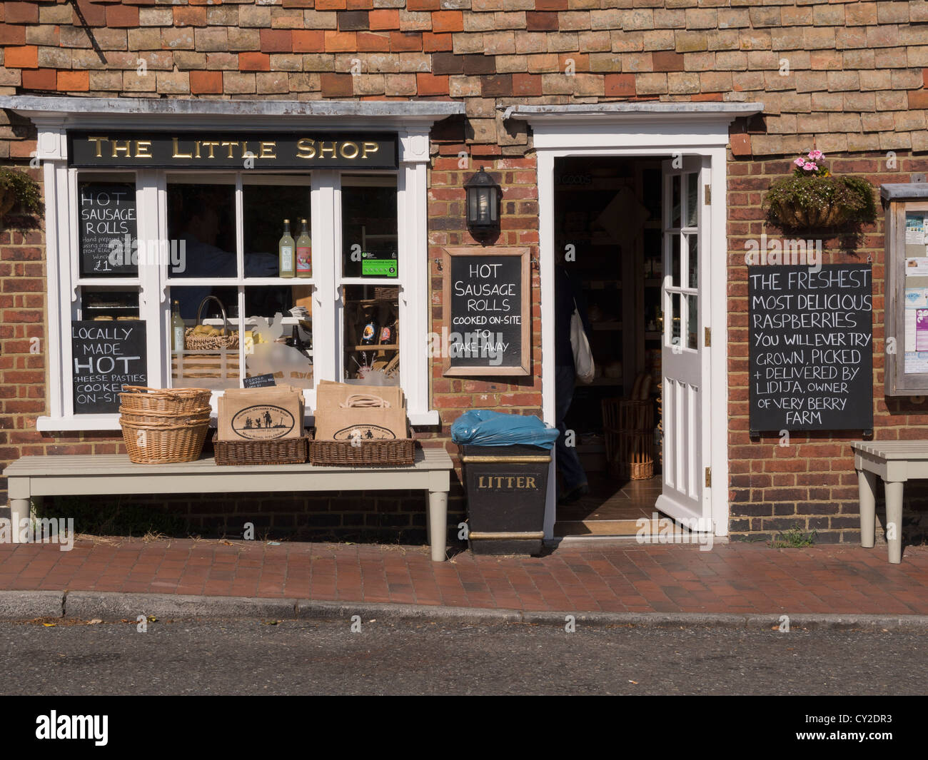 The Little Shop, Winchelsea, East Sussex. A tiny village general store in the historic town. Stock Photo