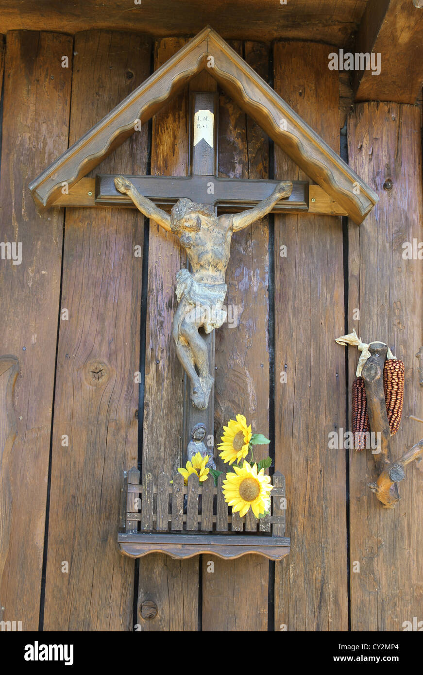 Christ statue cross wooden hi-res stock photography and images - Alamy