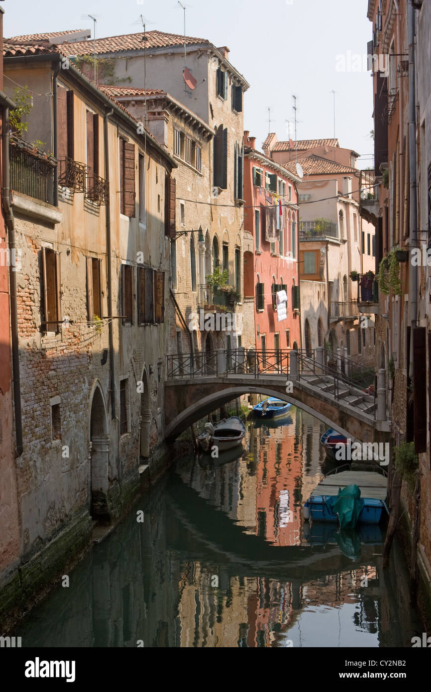 Backstreet canal in venice hi-res stock photography and images - Alamy