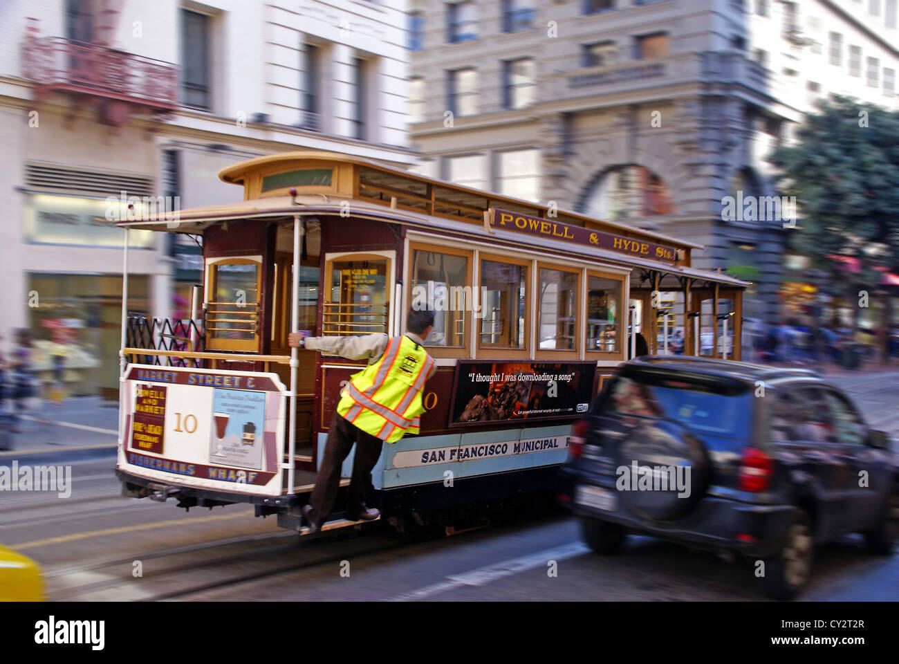 San Francisco cable car on Hyde Street Stock Photo Alamy