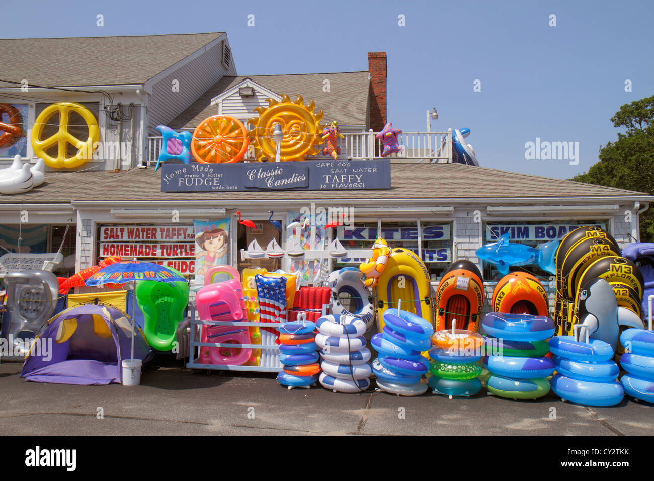 Massachusetts Cape Cod Hyannis Cape Tradewinds gifts souvenirs beach