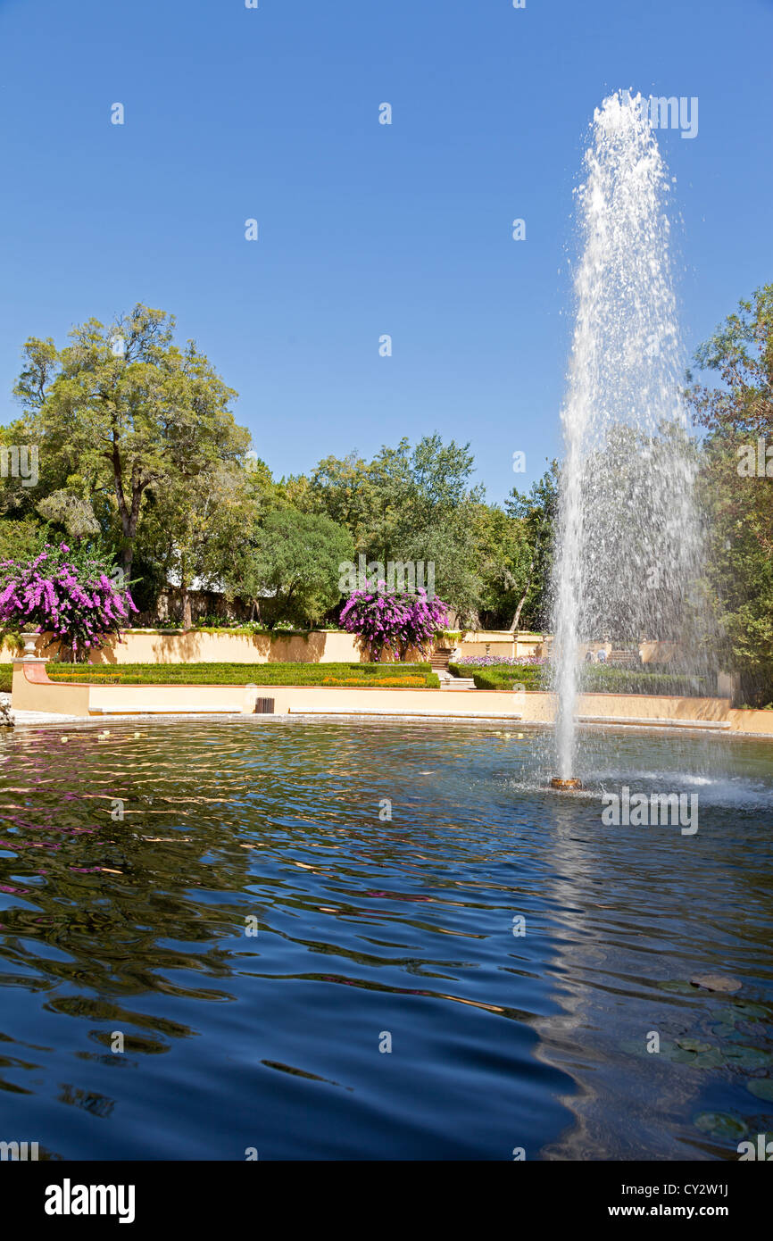 Fountain with water jet in the baroque Cerco Garden, close to the Mafra National Palace and Convent. Mafra, Portugal. Stock Photo