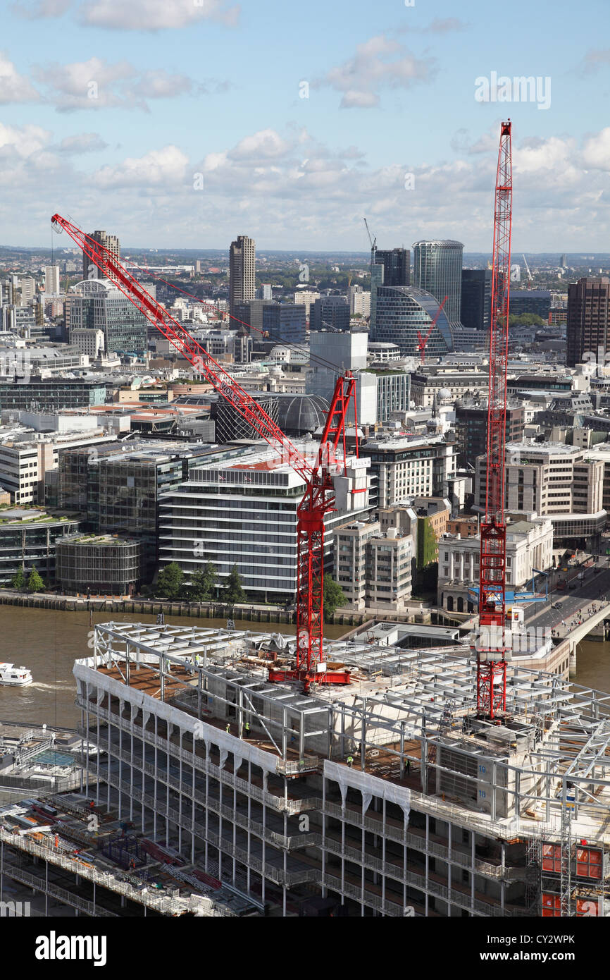 Tower cranes on the construction site at London Bridge Place south of Stock Photo 51080587 Alamy