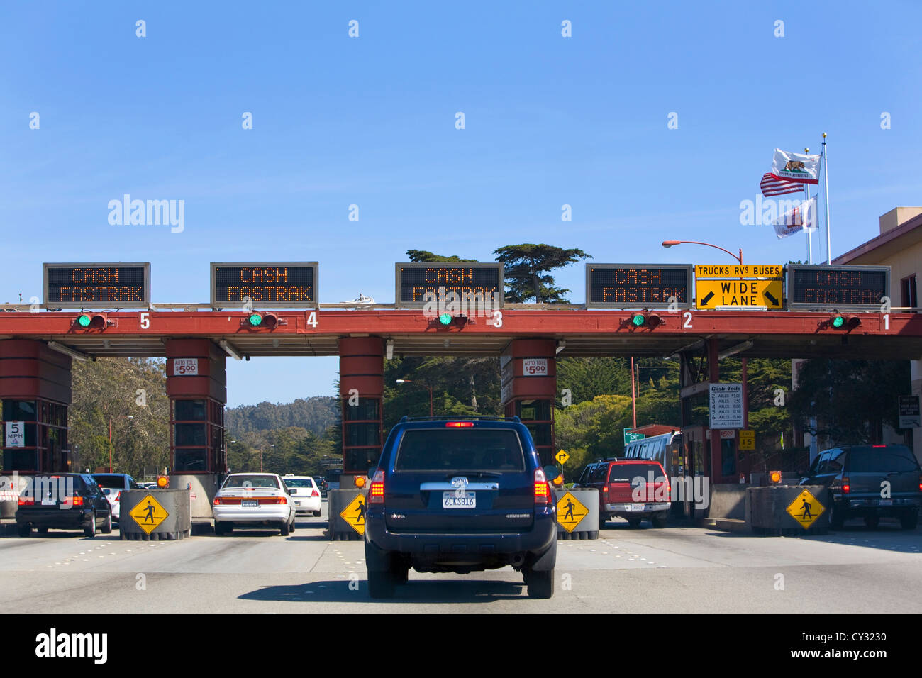Toll gate bridge hires stock photography and images Alamy