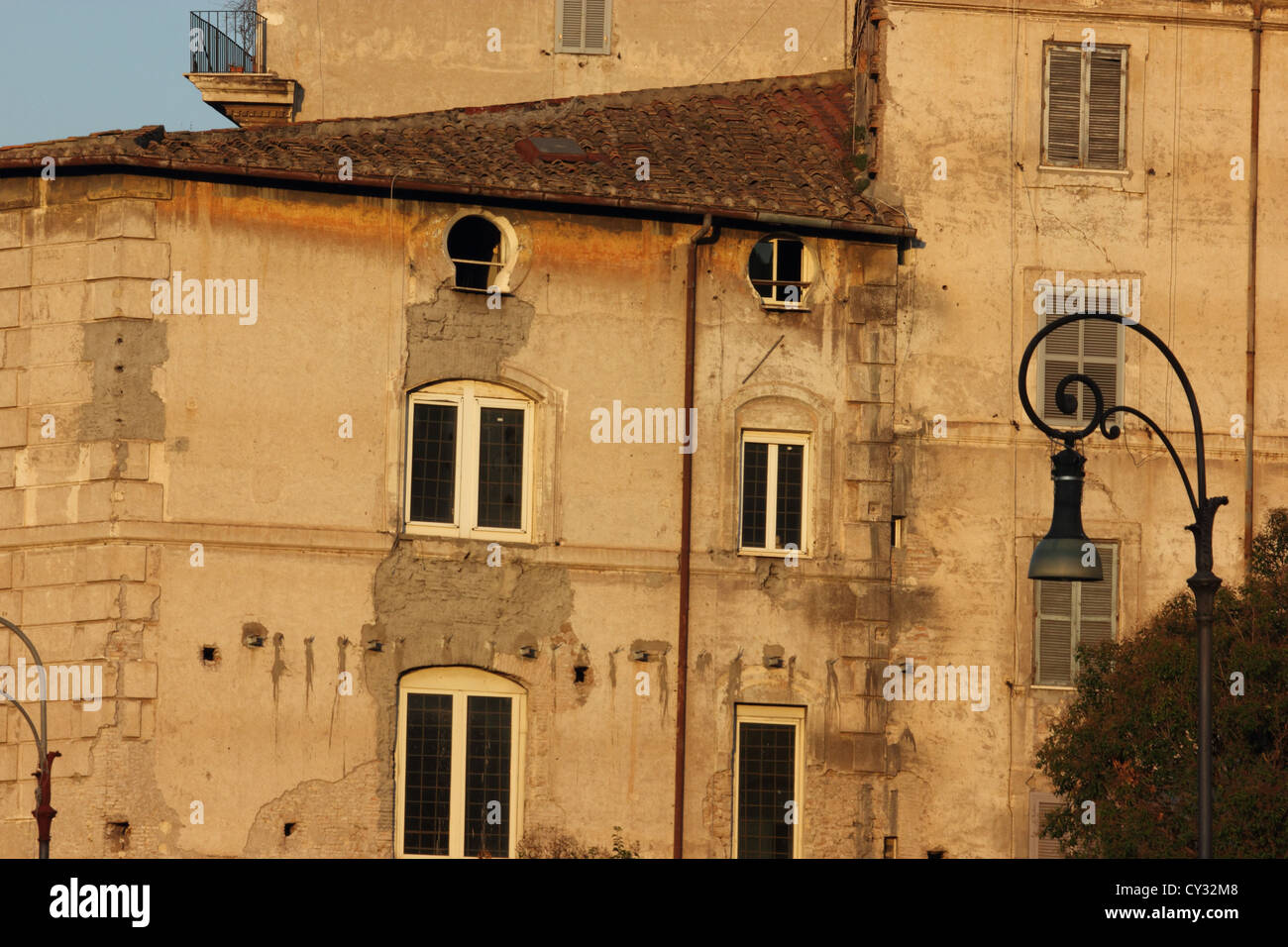 Roman building hi-res stock photography and images - Alamy