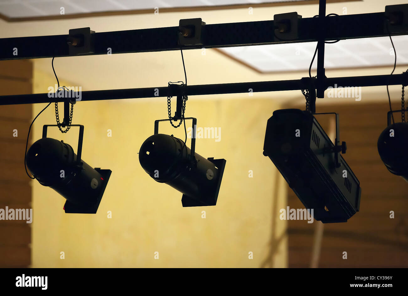 Stage lights hires stock photography and images Alamy