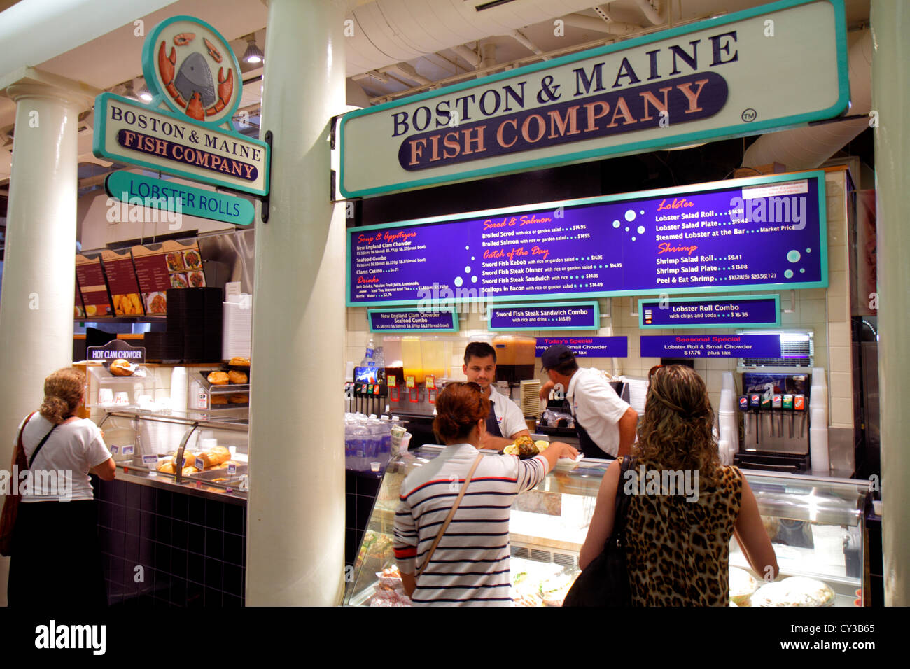 Boston Massachusetts,Faneiul Hall Marketplace,Quincy Market,food,vendor vendors stall stalls booth market marketplace,Boston & Maine Fish Company,lobs Stock Photo