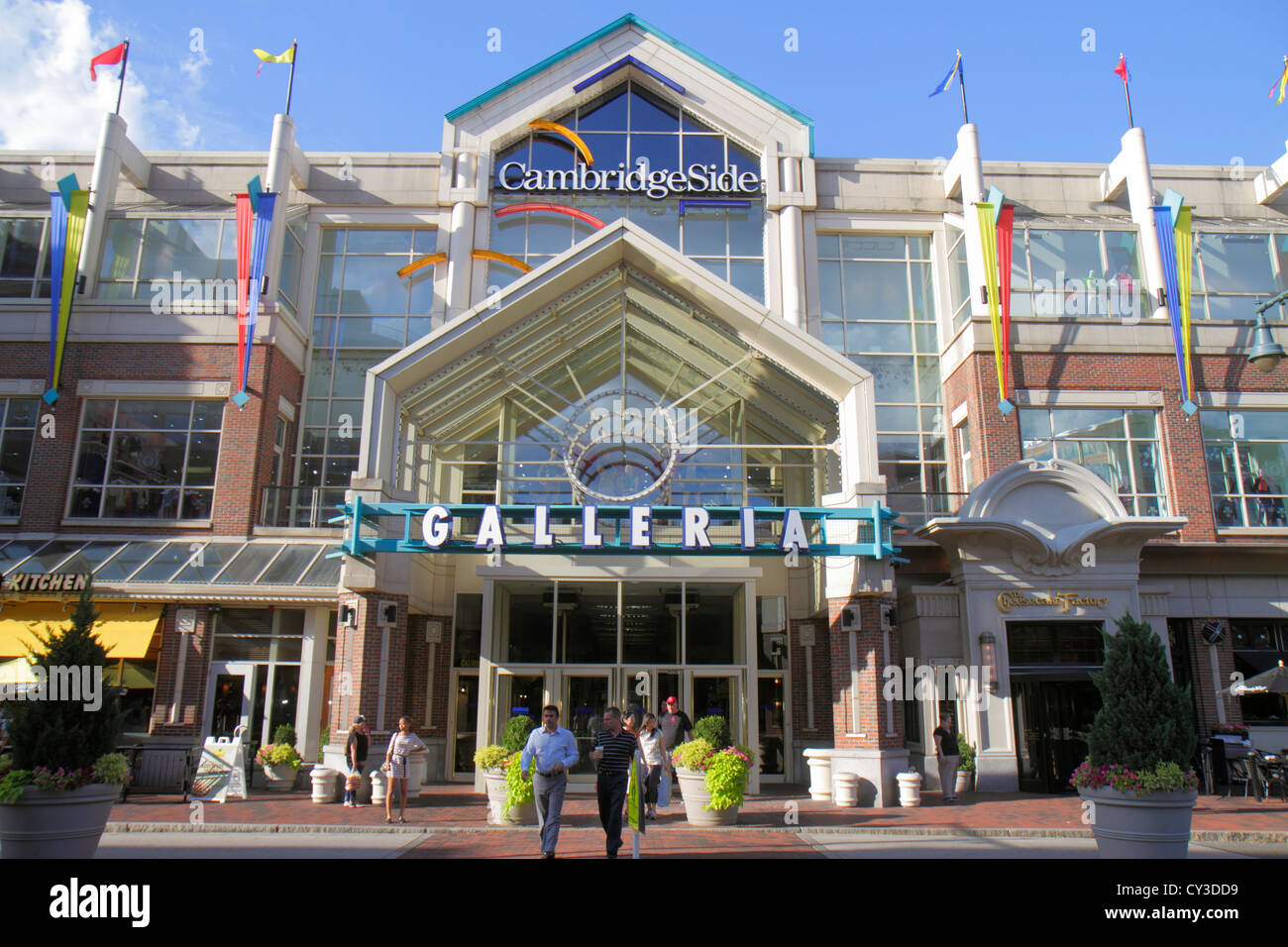Boston Massachusetts Cambridge CambridgeSide Galleria mall shopping Stock Photo: 51092869 - Alamy