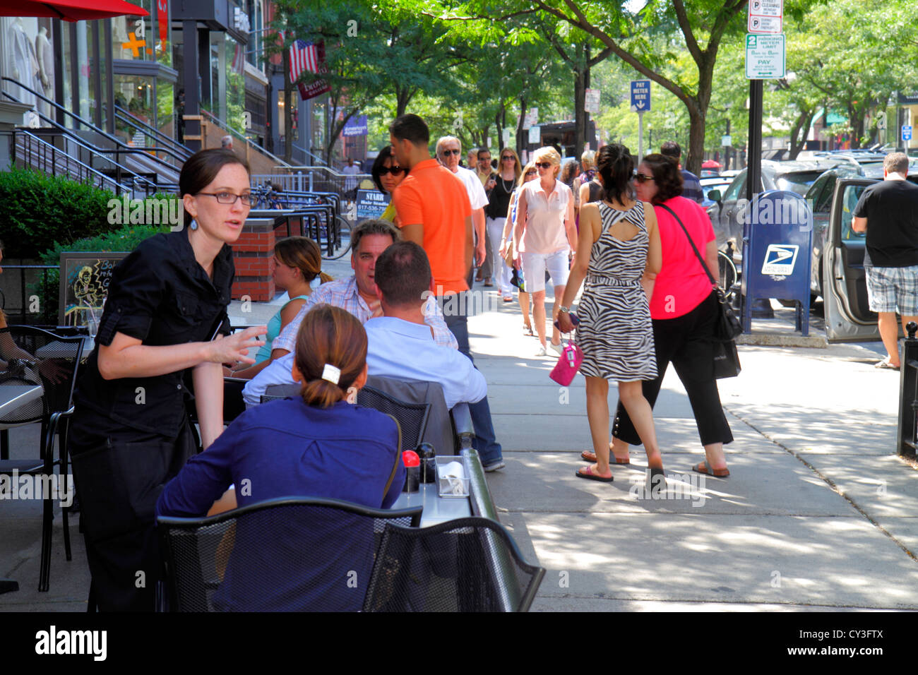 Snappy sushi hires stock photography and images Alamy
