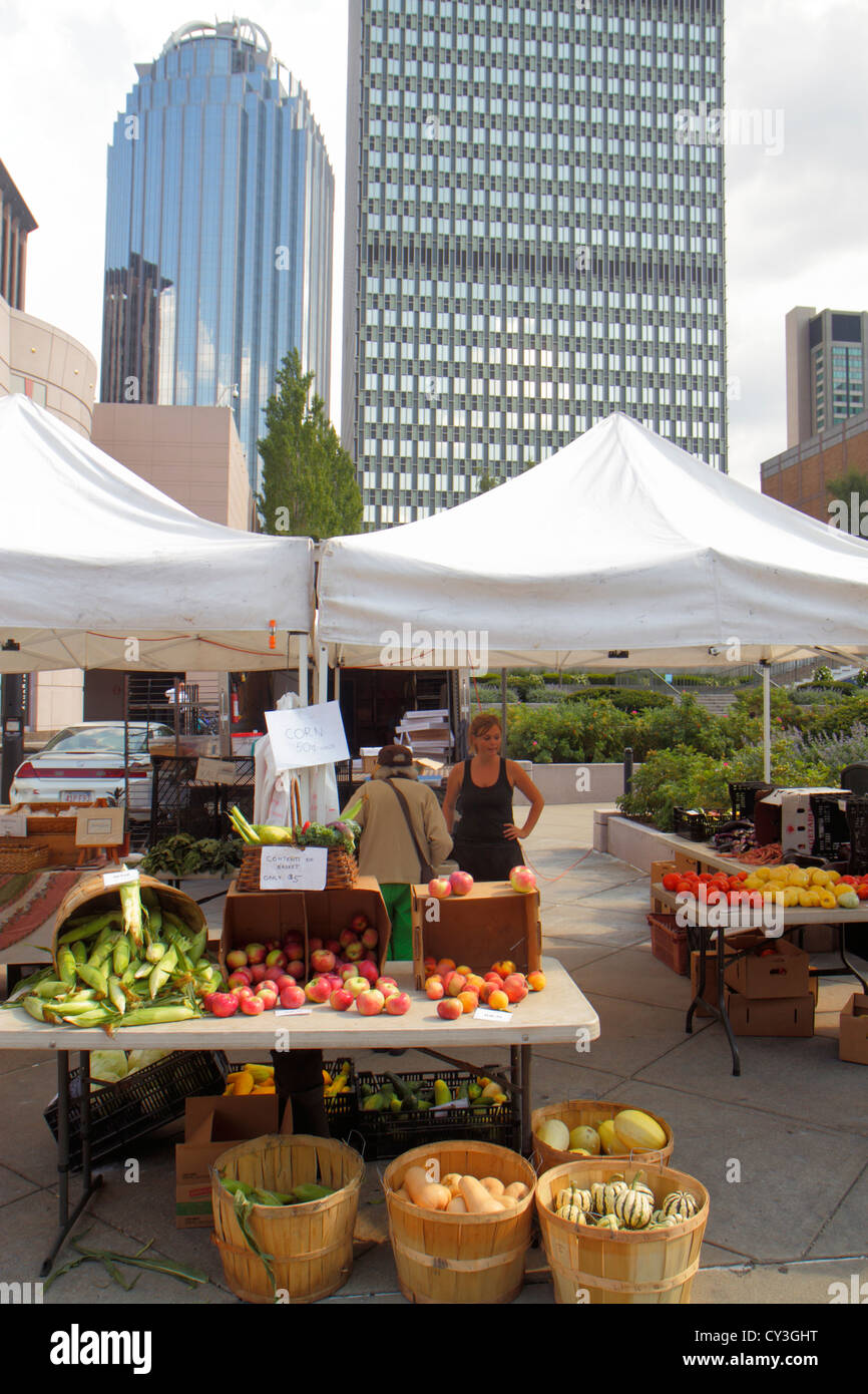 Boston Massachusetts,Boylston Street,Prudential Center Plaza II,farmers