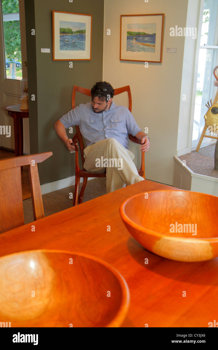 Maine,Northeast,New England,Freeport,Main Street,Thomas Moser