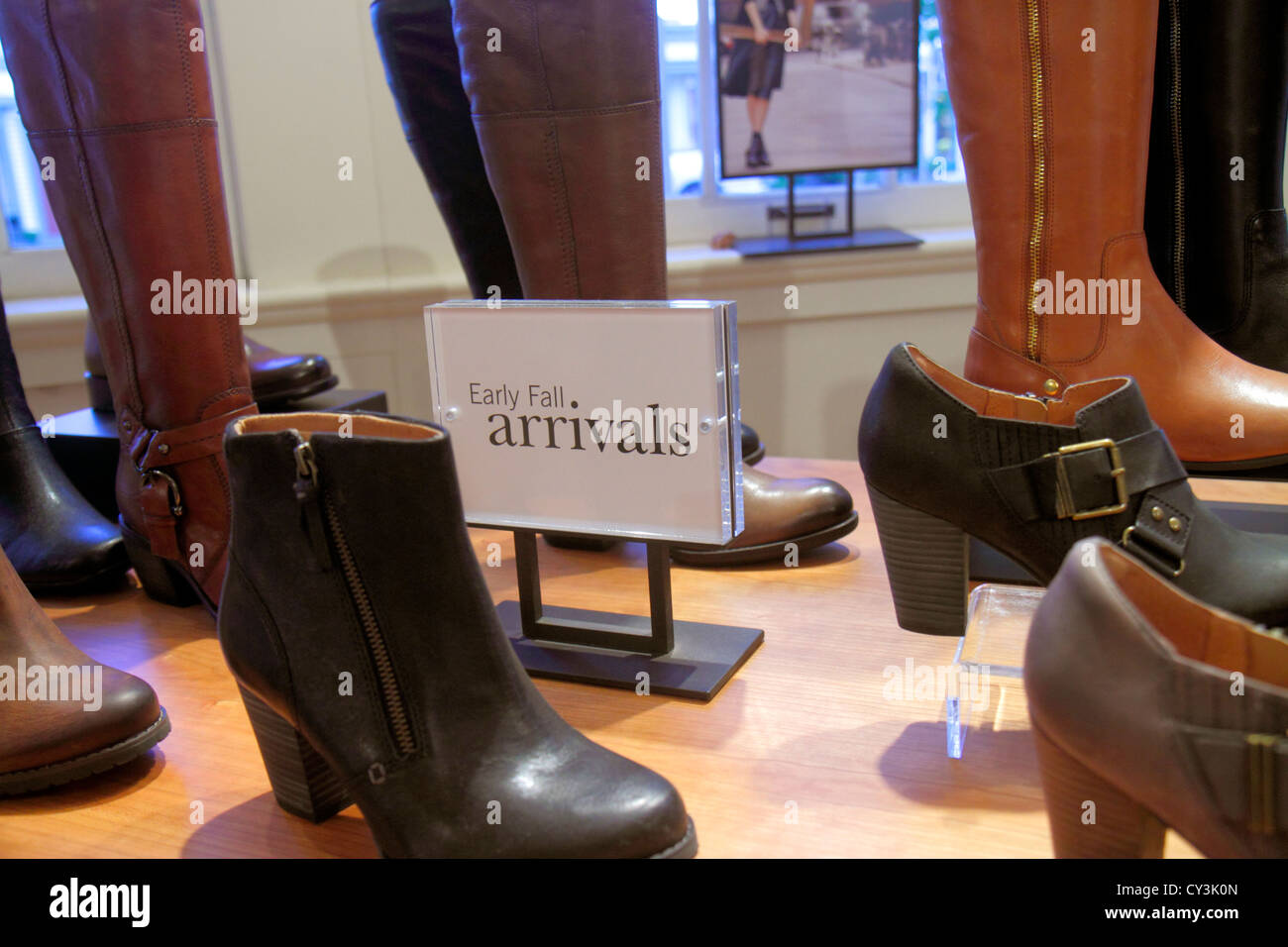 Maine,Northeast,New England,Freeport,Main Street,highway Route 1,outlet