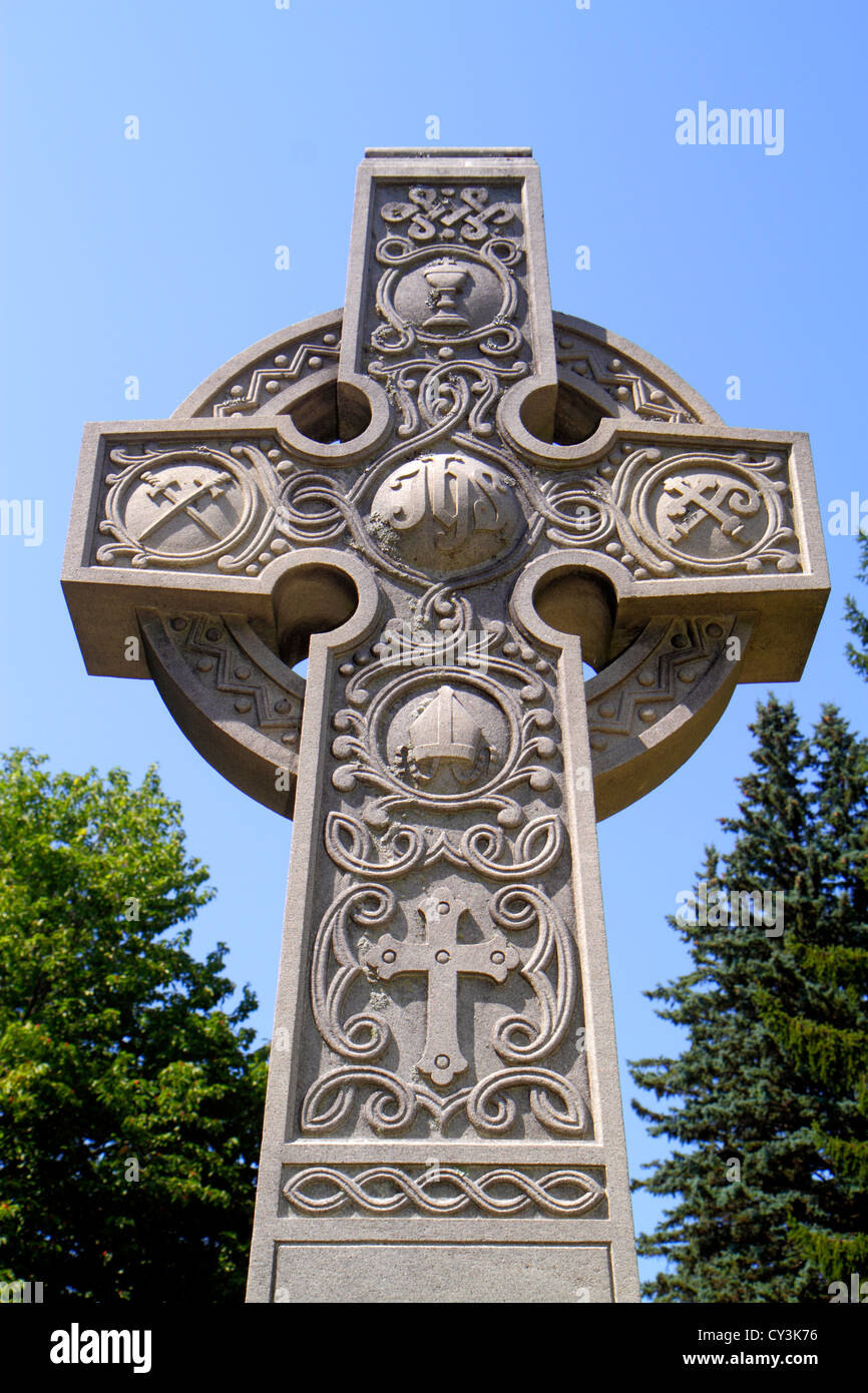 Maine South Portland,Calvary Cemetery,Roman Catholic Diocese of Portland,cross,symbol,religion,Christian,ME120826052 Stock Photo
