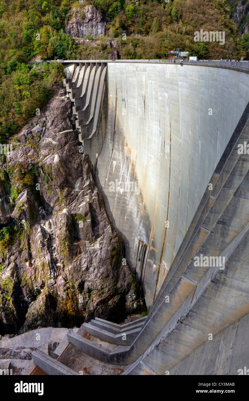 Dam of the Verzasca at Vogorno in Valle Verzasca, Ticino, Switzerland. Here was the James Bond film Golden Eye filmed. Stock Photo