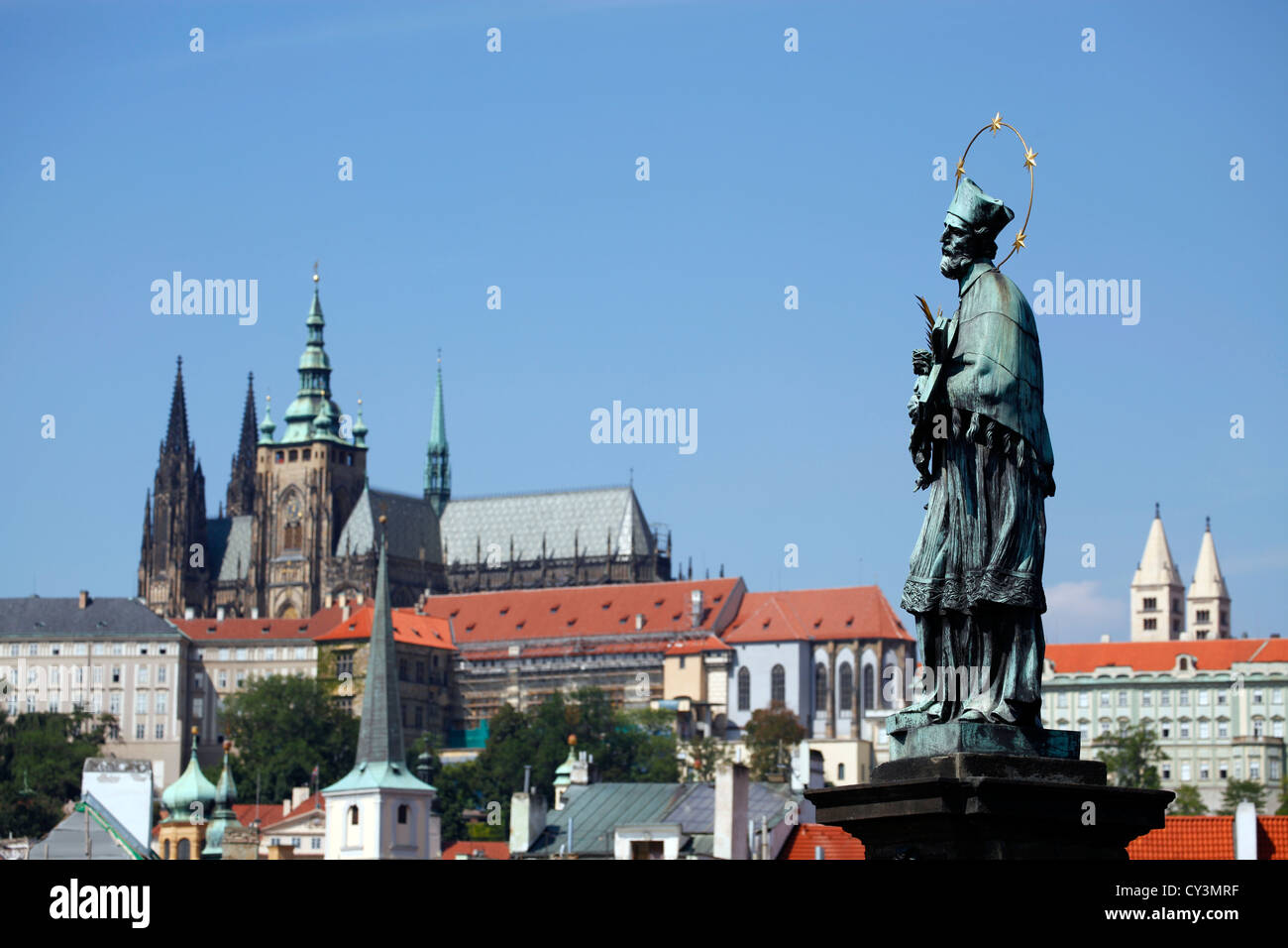 St. Vitus Cathedral and Prague Castle skyline and the statue of St. John in Prague, Czech Republic Stock Photo