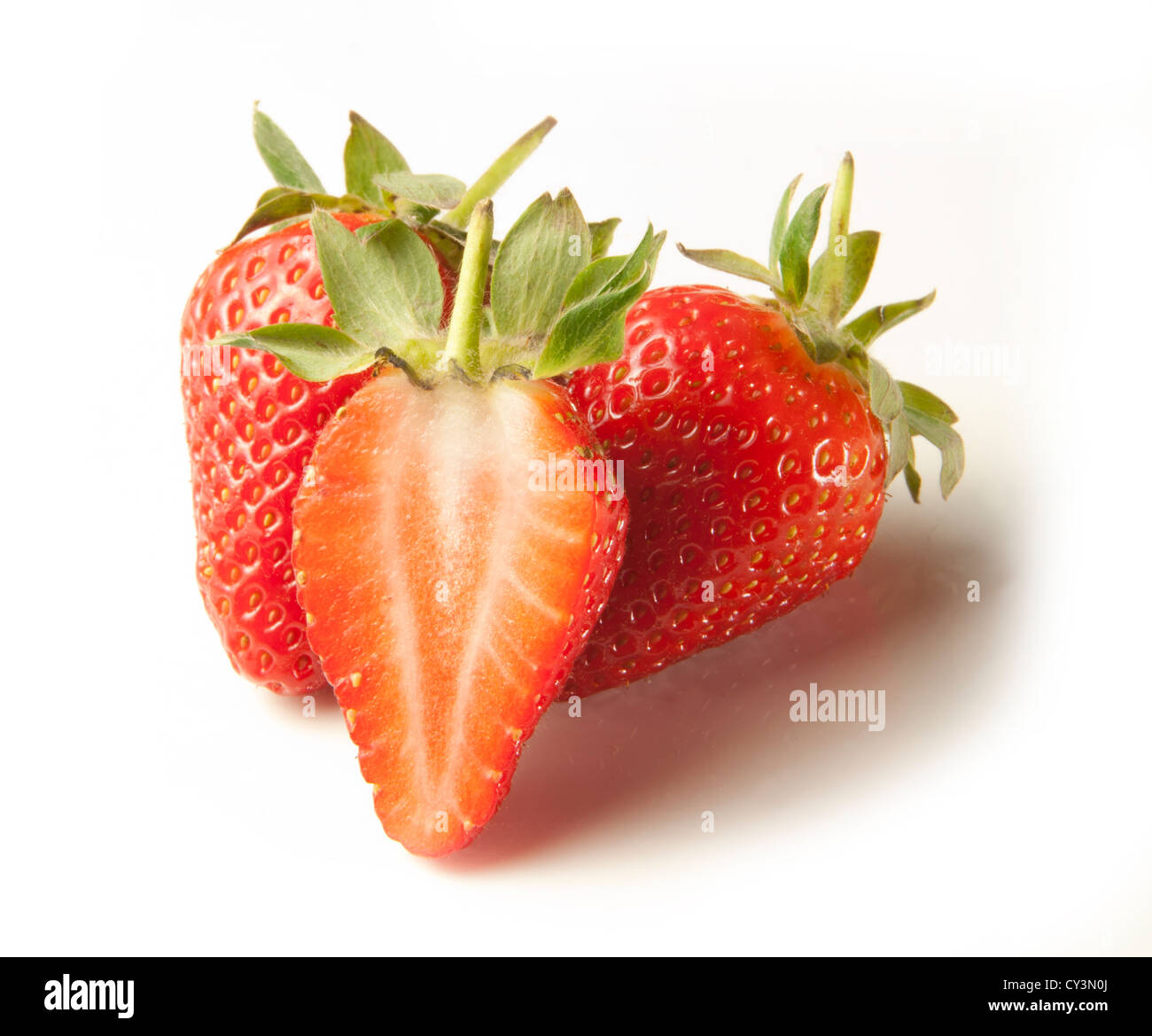 Half cut strawberries hi-res stock photography and images - Alamy