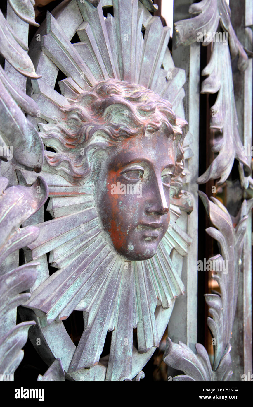 Rhode Island Newport,Bellevue Avenue,Marble House 1892,Gilded Age mansions,museum,Newport Preservation Society,front,detail,close up,gate,Vanderbilt,R Stock Photo