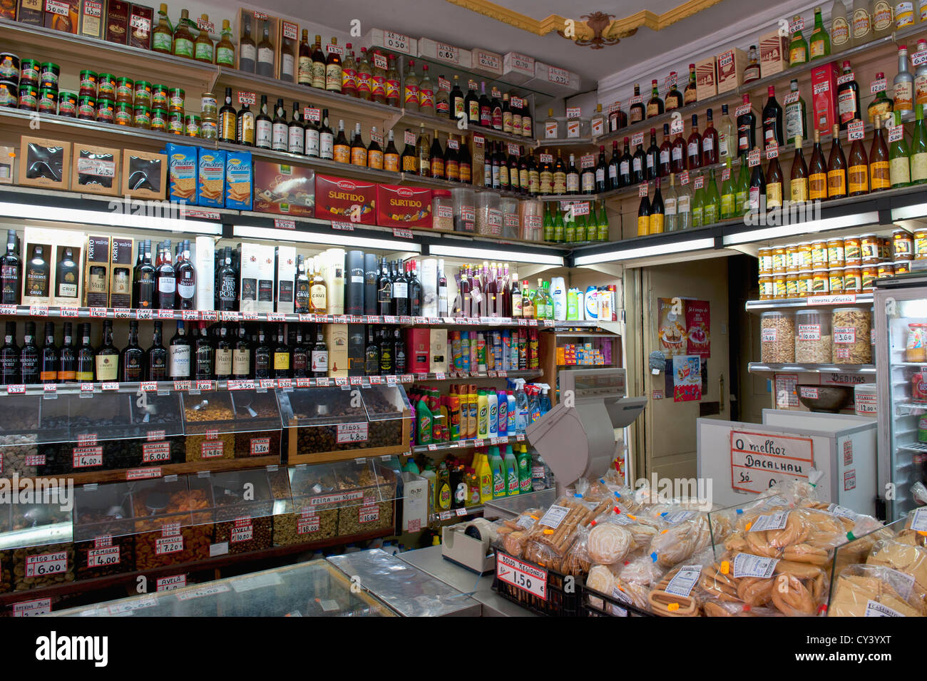 Traditional district of Formosa, Grocery shop, Interior, Porto, Portugal,  Unesco World Heritage Site Stock Photo - Alamy