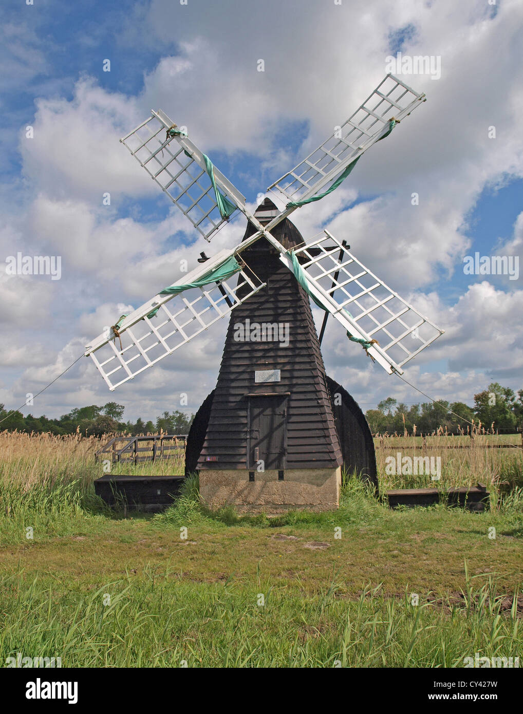 Wooden wind powered fen drainage pump at Wicken Fen Nature Reserve, Lode Lane,  Wicken,  Ely, Cambridge, East Anglia. Stock Photo