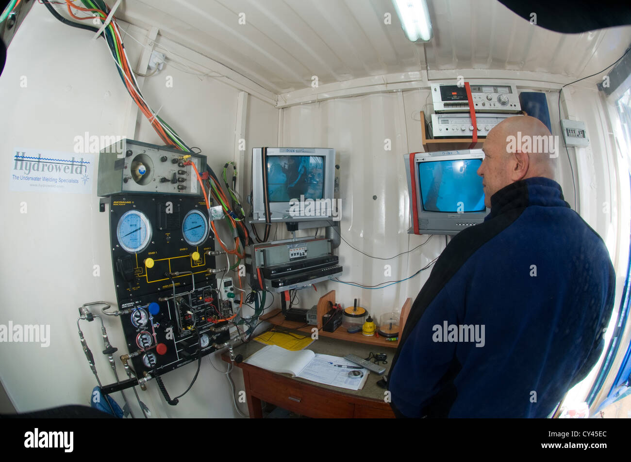 Commercial Diver communication and control Stock Photo Alamy