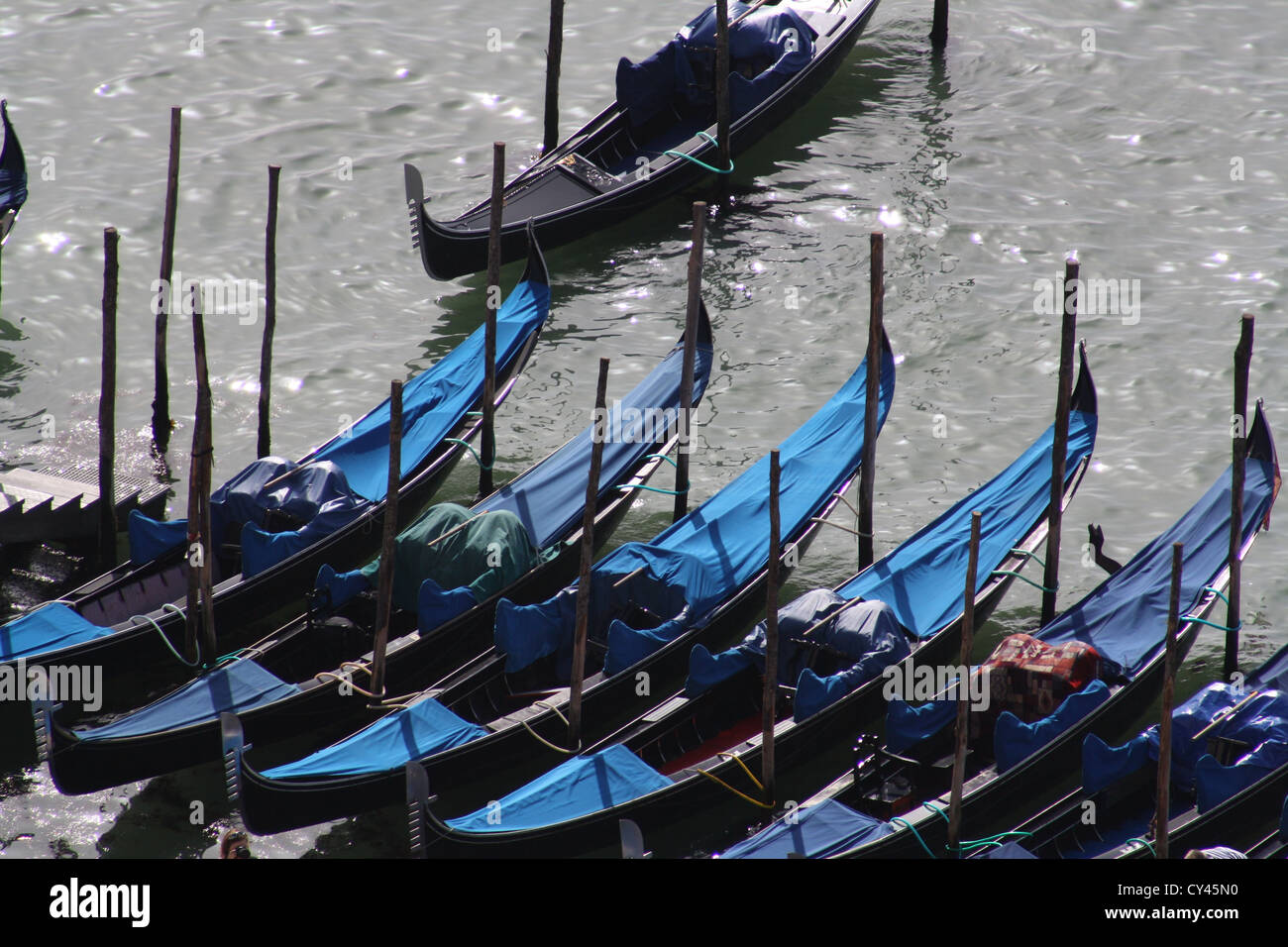 Gondolas with blue covers hi-res stock photography and images - Alamy