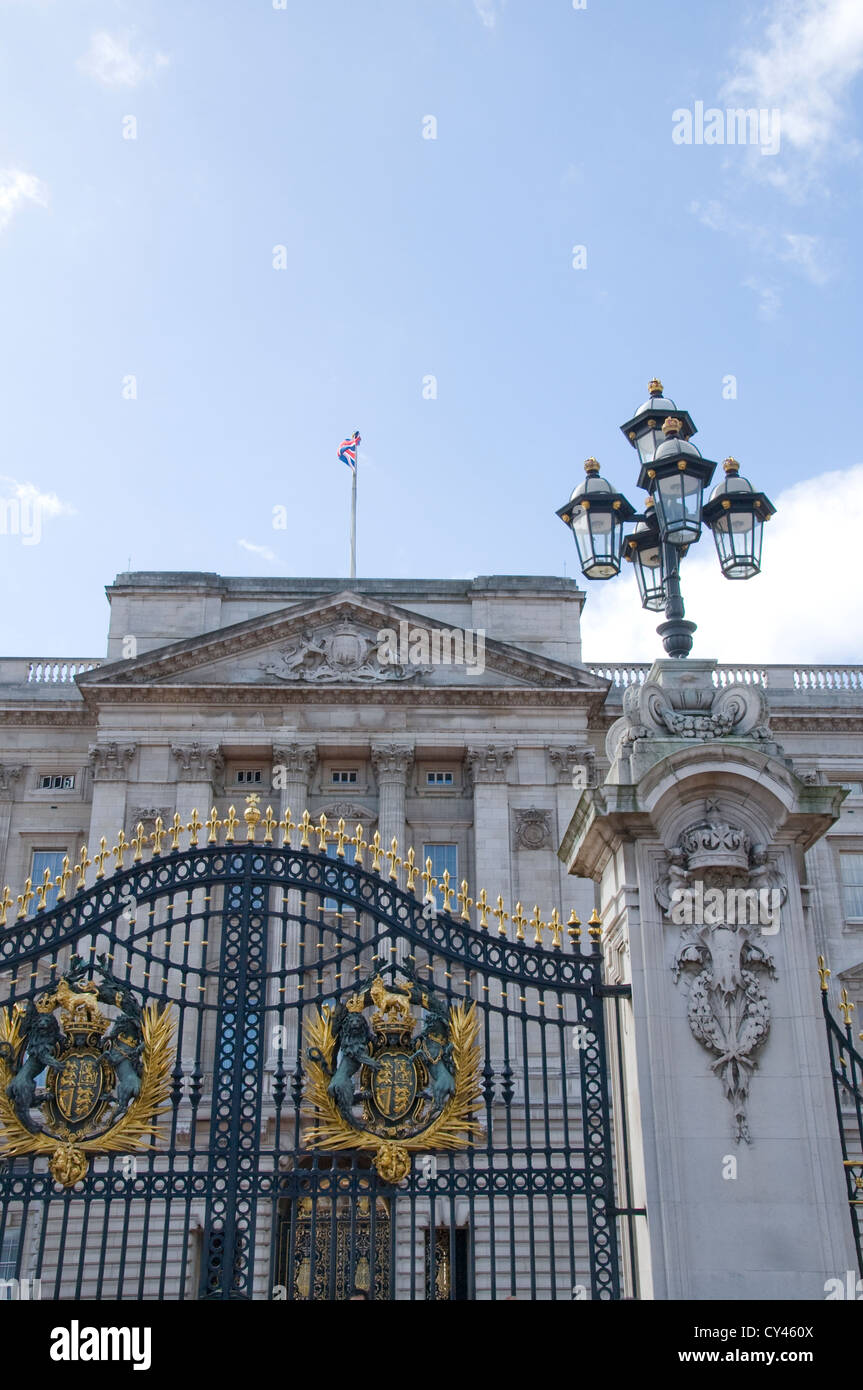 Entrance gate to Buckingham Palace in London Stock Photo