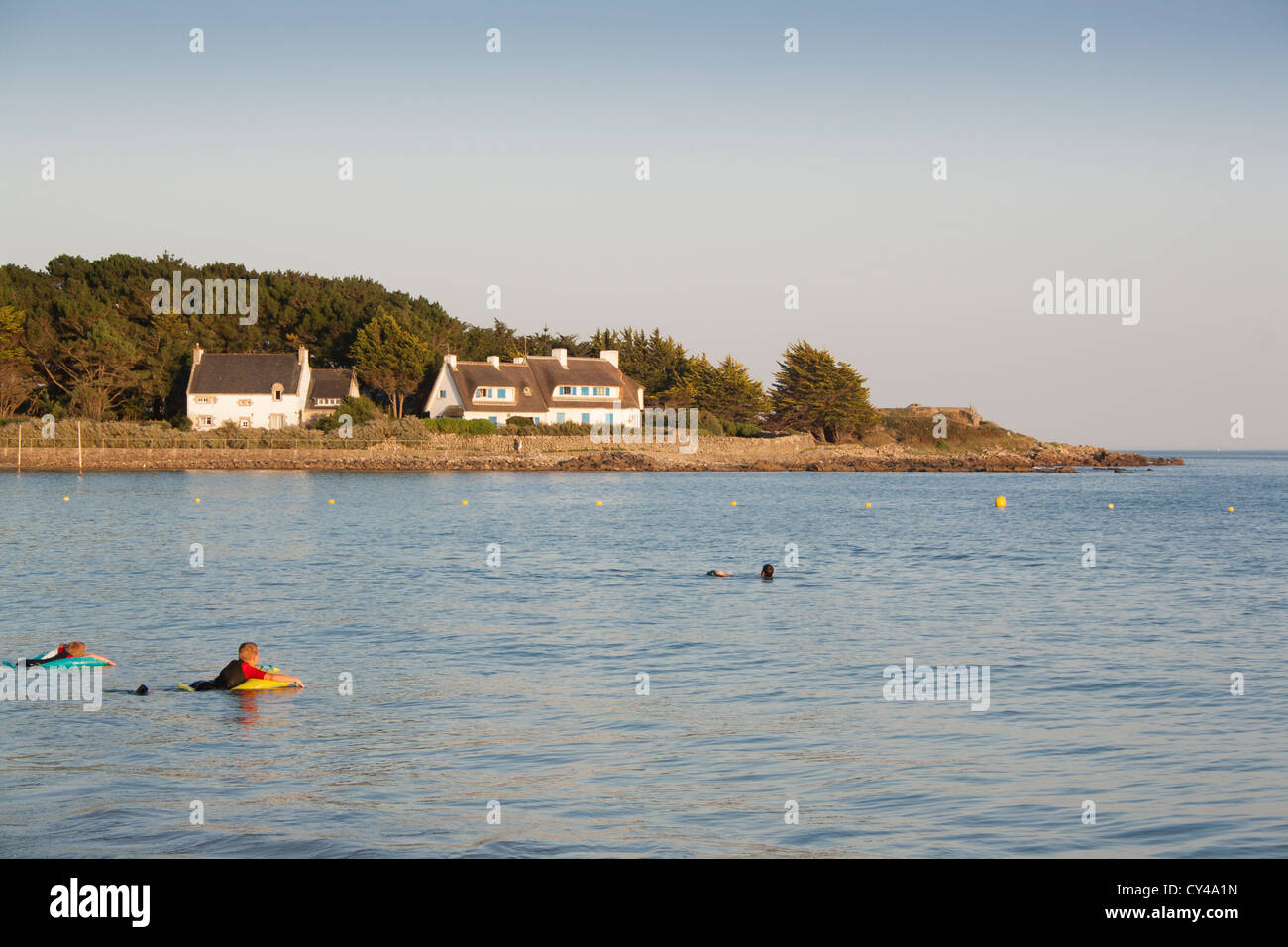 Plage de Kervillen at sunset, La Trinite sur Mer, Morbihan, Brittany ...