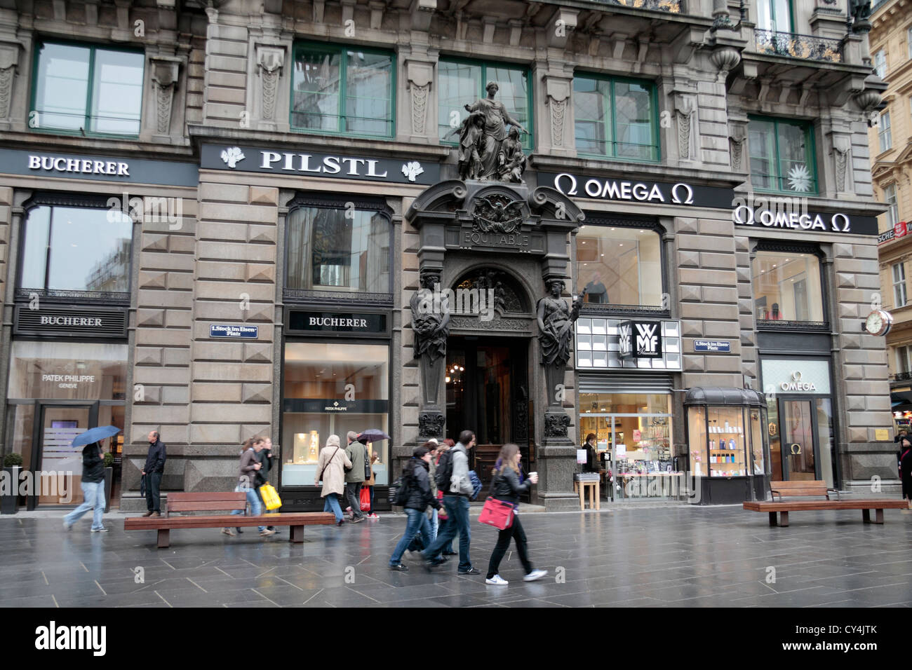 The Palais Equitable building in Stock-im-Eisen-Platz, Vienna, Austria Stock  Photo - Alamy