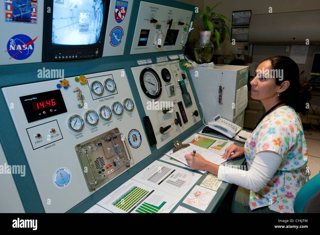 Tender at Hyberbaric chamber Stock Photo