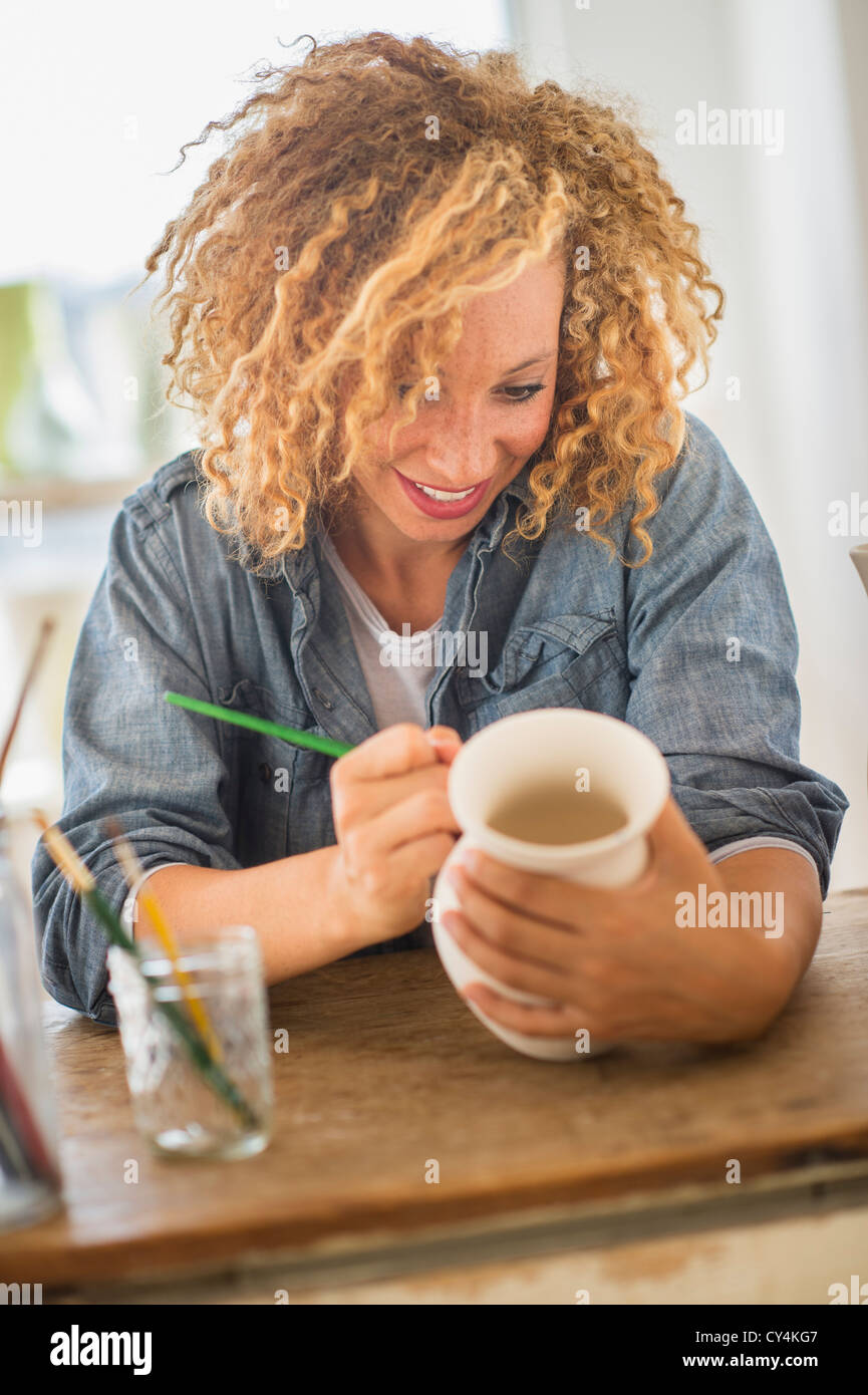 Artist with ceramics hires stock photography and images Alamy