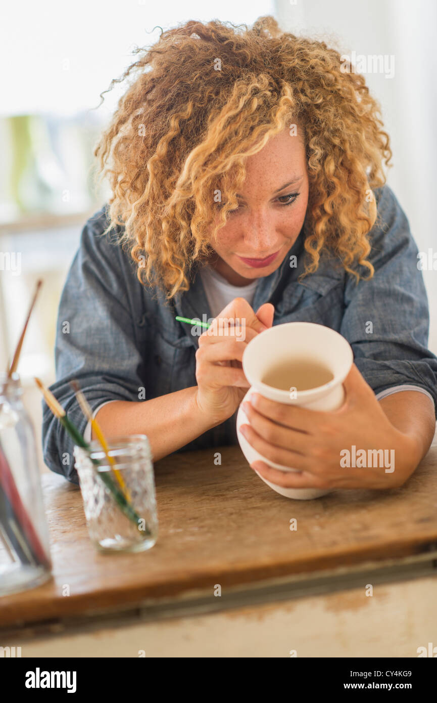 Artist with ceramics hires stock photography and images Alamy