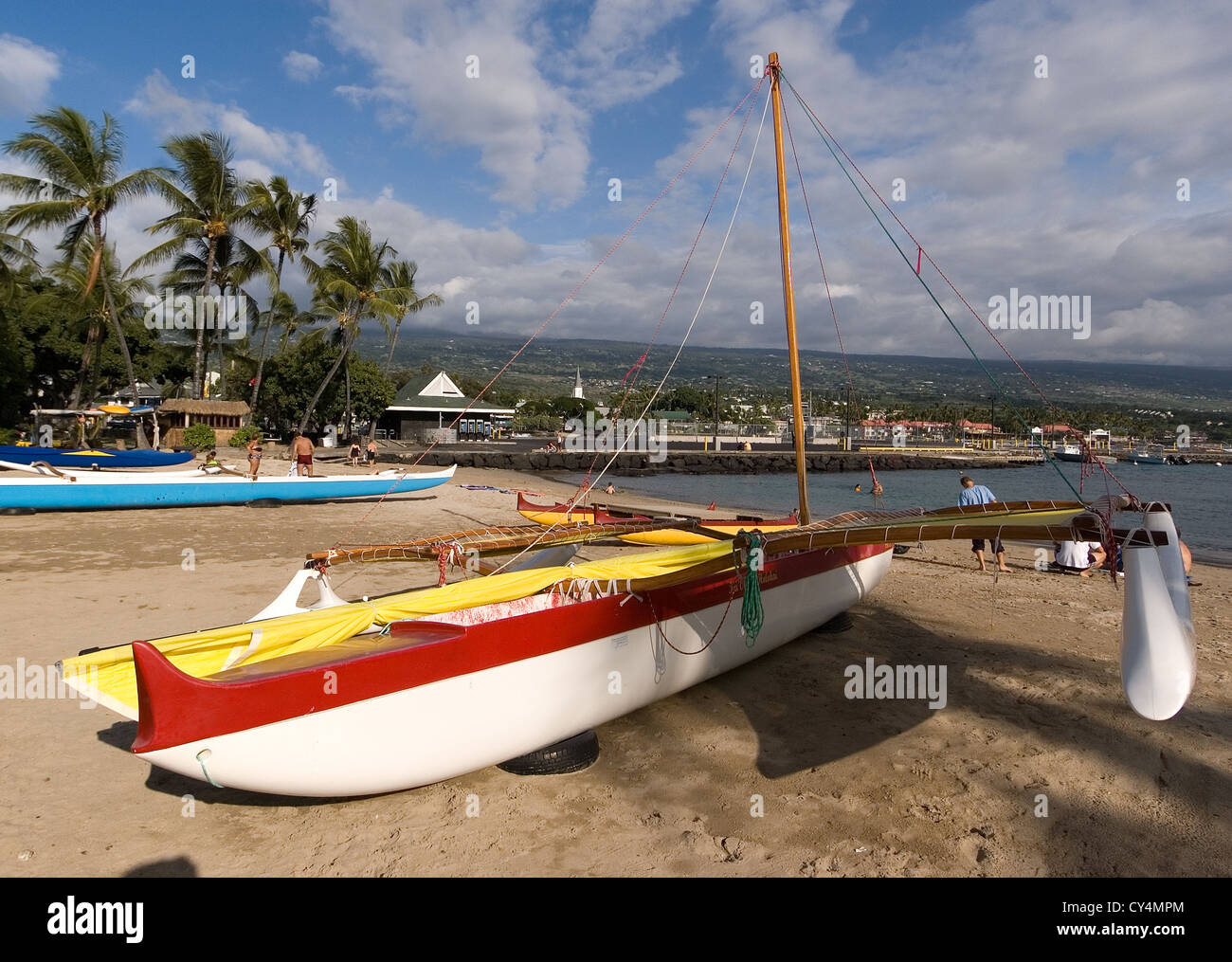 Elk284-2921 Hawaii, HI, Kailua-Kona, beach with outriggers Stock Photo
