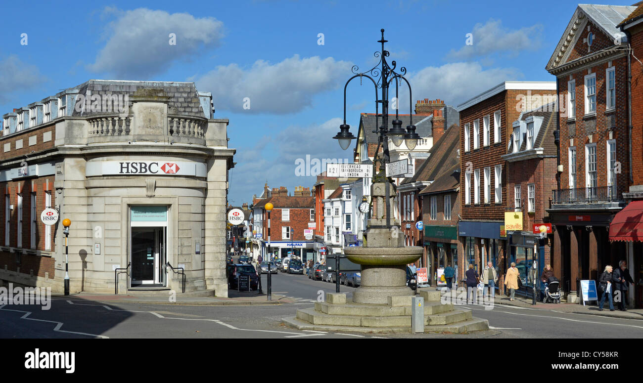 Fountain and signposts at junction of London Road and Sevenoaks shopping High Street Kent England UK Stock Photo