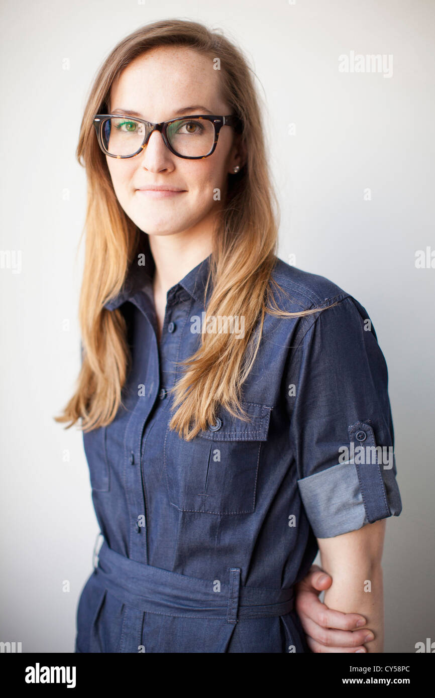 Studio Shot, portrait of young woman Stock Photo - Alamy