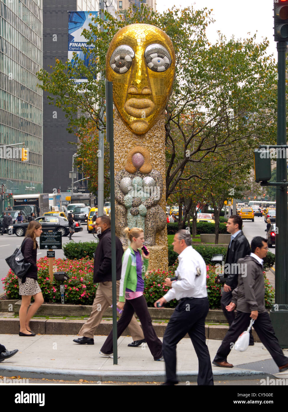 Public art sculpture on Park Avenue in NYC Stock Photo Alamy