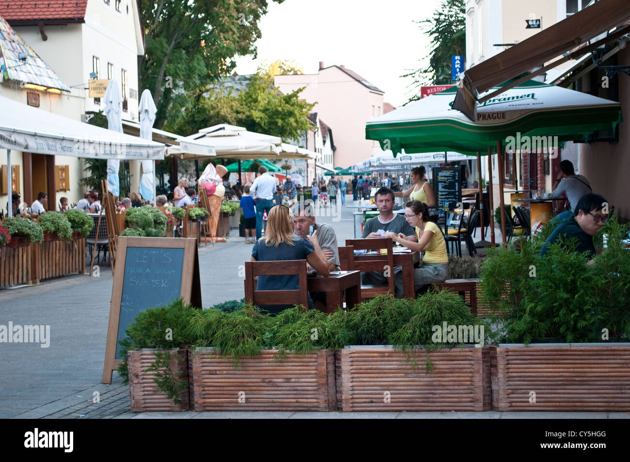 Zagreb bars, Bars