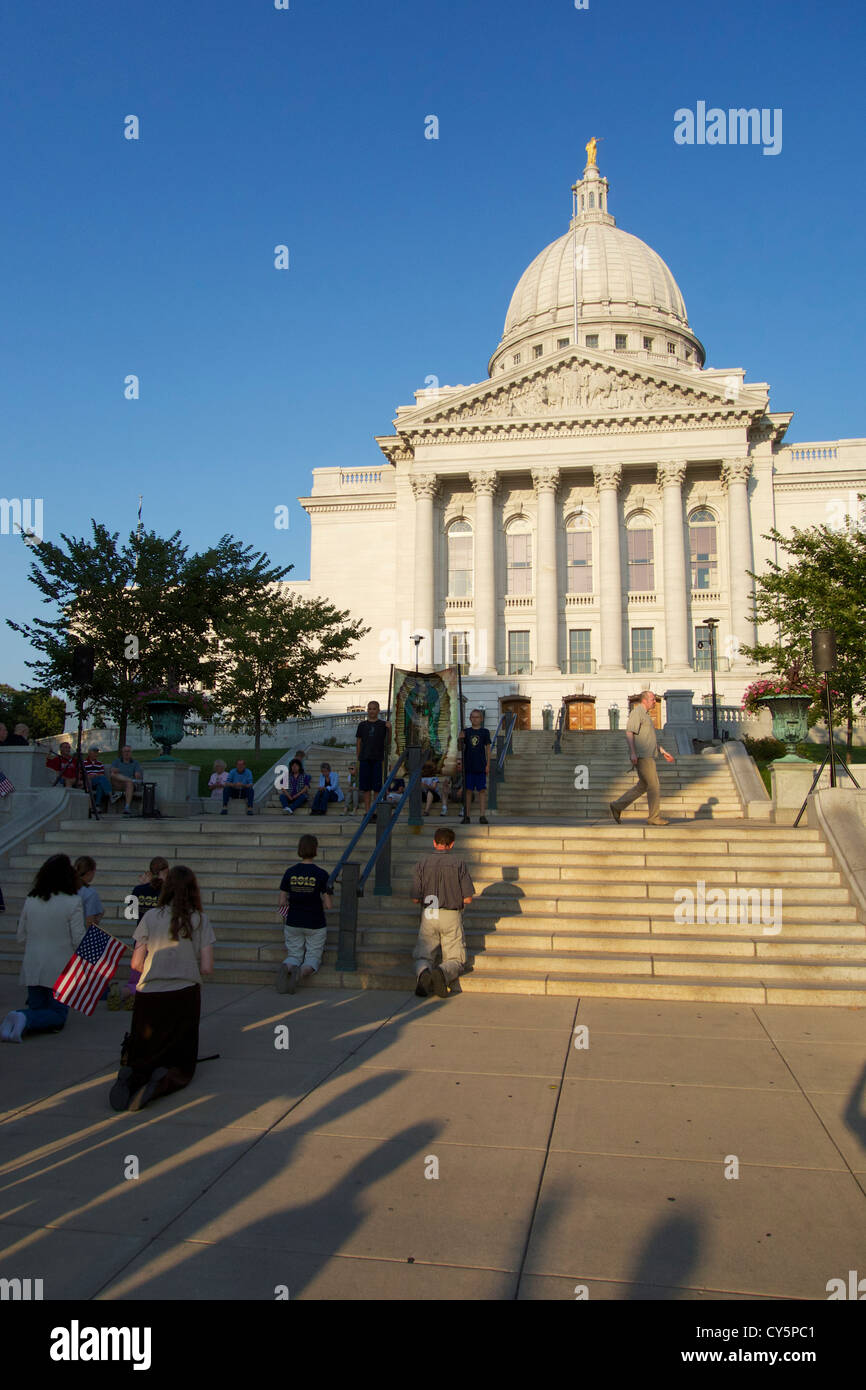 Anti abortion rights protesters, state capitol, Madison, Wisconsin Stock Photo