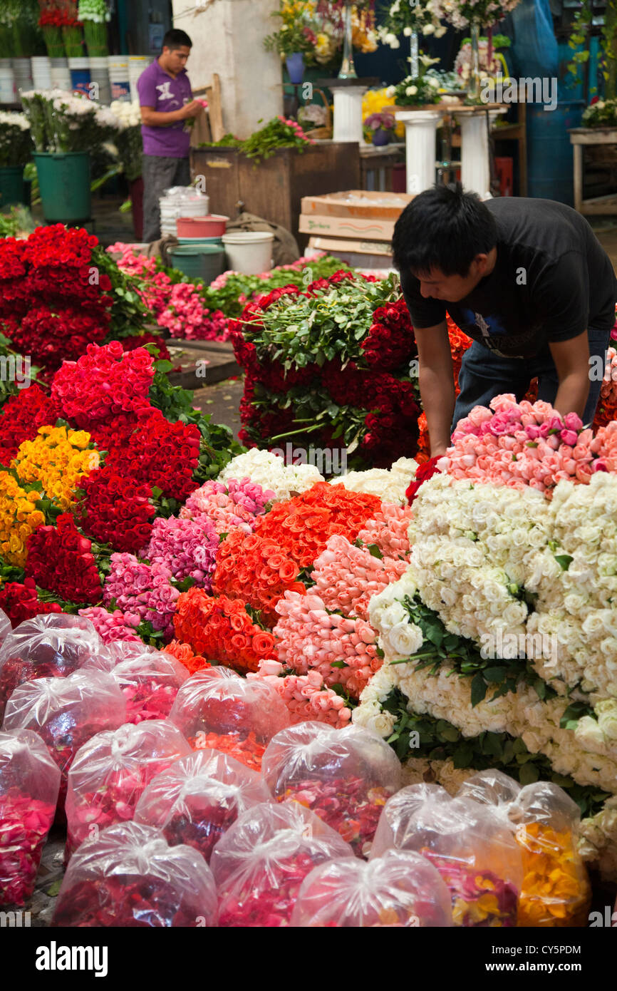 Roses at Jamaica Market in Colonia Jamaica in Venustiano Carranza