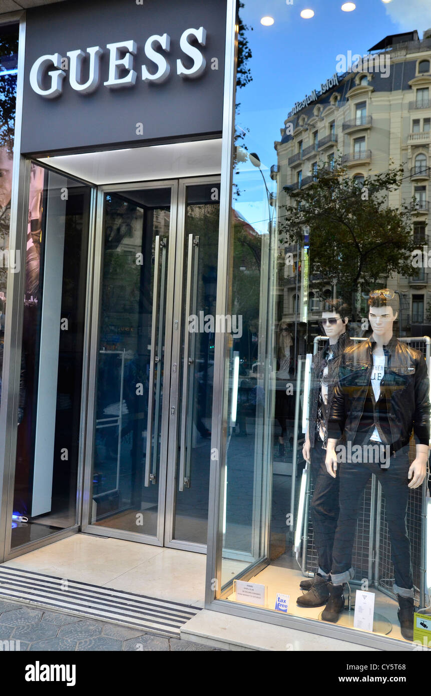 Guess showcase shop in Passeig Gràcia, Barcelona Stock Photo - Alamy