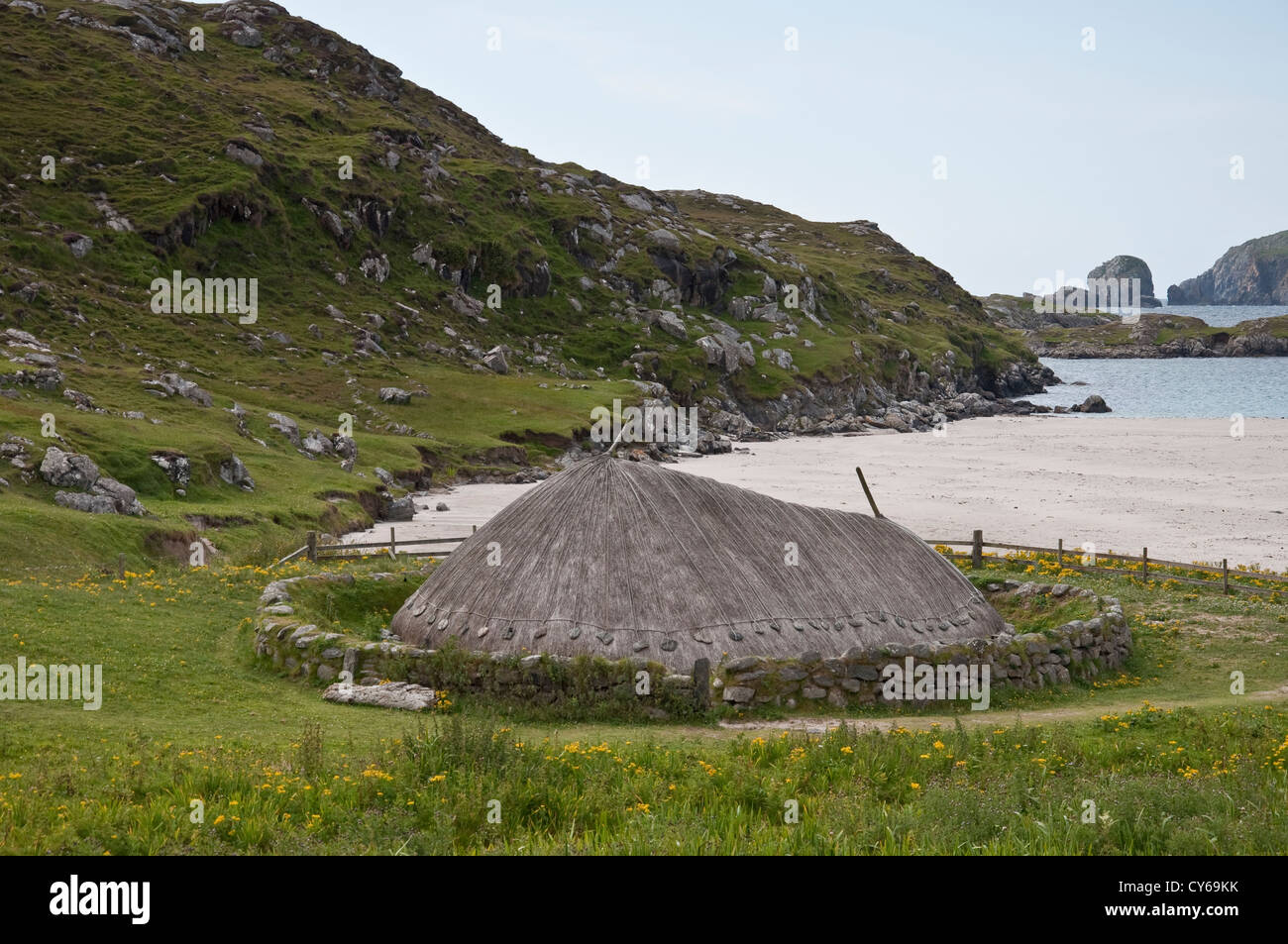Reconstruction of an Iron Age House on the edge of Bosta (Bostadh) Beach, Isle of Lewis. Stock Photo