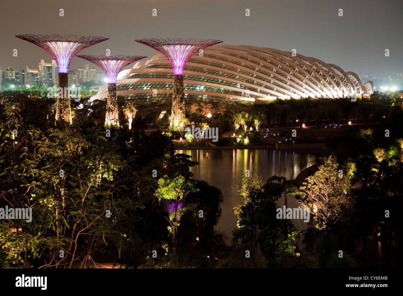 Gardens by the bay of singapore hi-res stock photography and images - Alamy