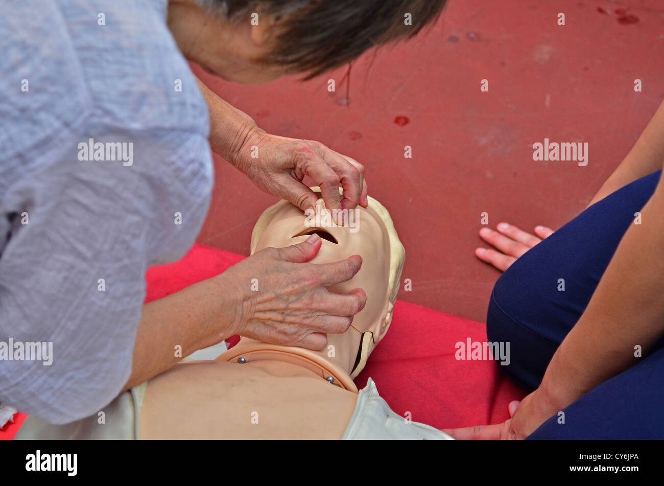 perform CPR resuscitation Stock Photo