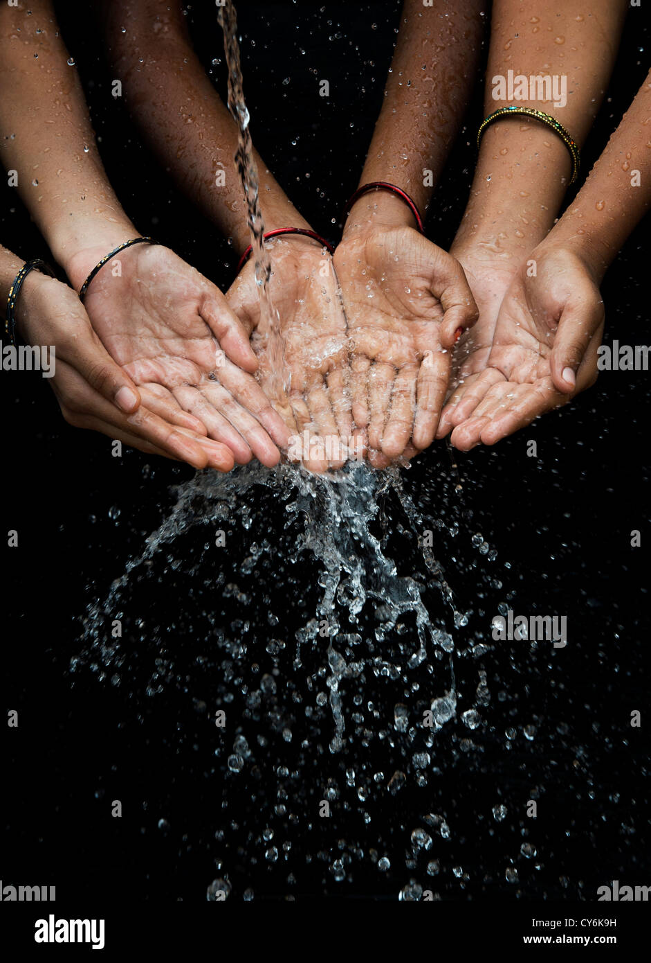 Cupped hands holding water hi-res stock photography and images - Alamy