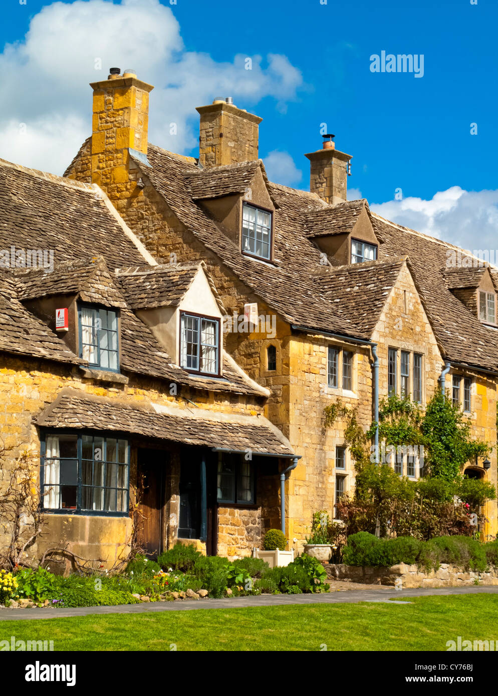 Traditional Cotswold stone houses in Broadway village Worcestershire